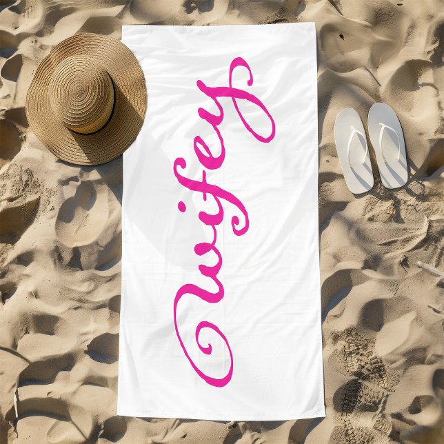 Pink New Bride Wifey Ehefrau Strandtuch (Cute pink wifey wife newlywed honeymoon towel. )