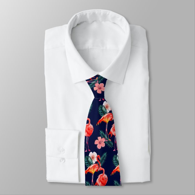 Pink Orange Flamingo Muster auf Navy Blue Krawatte (Gebunden)
