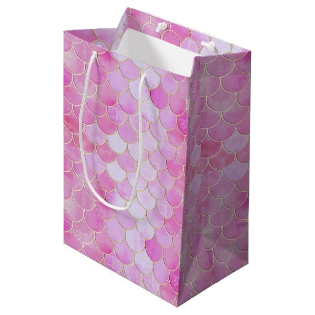 Pink Pastel & Gold Shimmer Mermaid Scanner Muster Mittlere Geschenktüte (Vorderseite Schrägansicht)