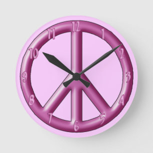 Pink peace sign wall clock. runde wanduhr
