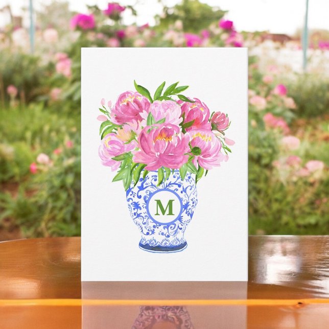 Pink Peonies Chinoiserie Vase Green Monogram Mitteilungskarte (Von Creator hochgeladen)