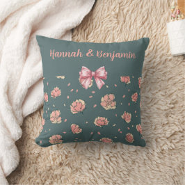 Pink Peony and Bow Pattern Kissen