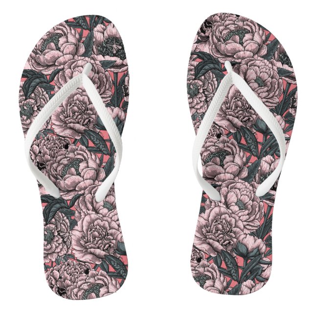 Pink peony flowers and moths flip flops (Fußbett)