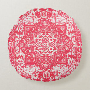Pink Petals über Kilim Dreams Rundes Kissen