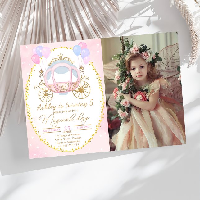Pink Princess Carriage Girl Birthday Foto Einladung (Von Creator hochgeladen)