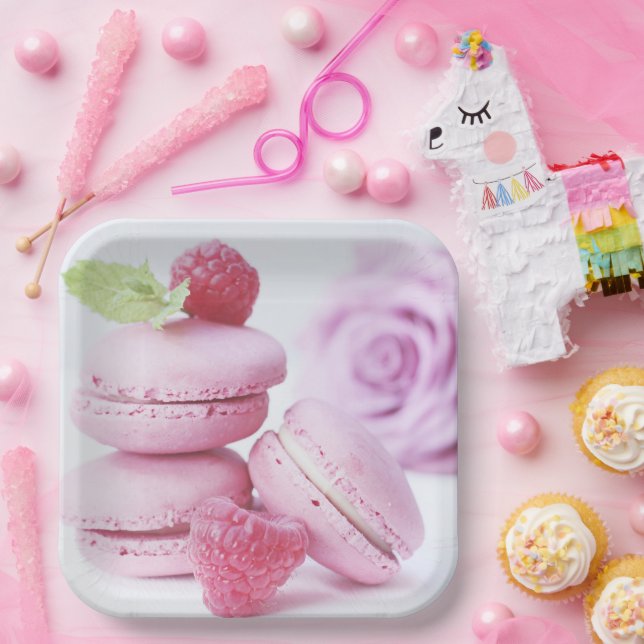 Pink Raspberry Macarons Foto Pappteller (Party)