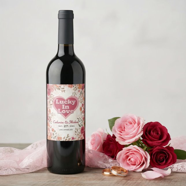 Pink & Red Romantic Rose Spring Floral Wedding Weinetikett (Front view pink red watercolor floral vintage spring garden romantic wedding wine bottle label)