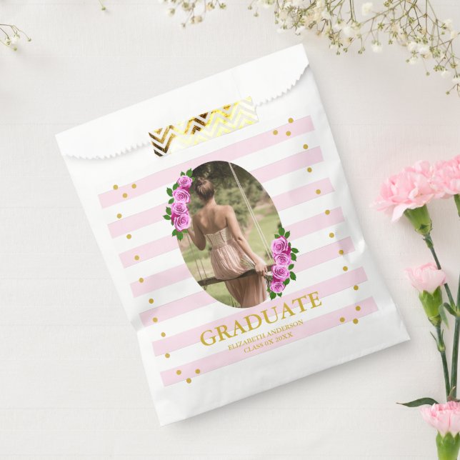 Pink Roses Striped Graduation Brunch Geschenktütchen (Versiegelt)