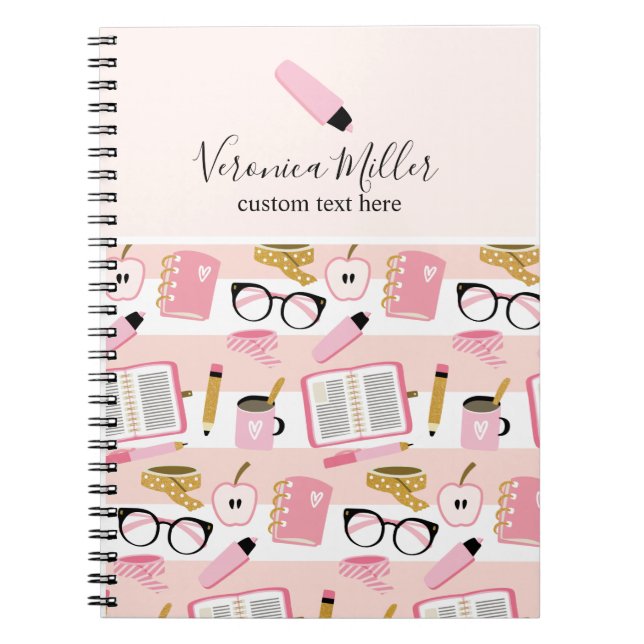 Pink School Girl Notebook mit bearbeitbarem Namen Notizblock (Vorderseite)