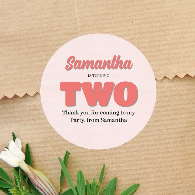 Pink Second Birthday Girl Party Floral Runder Aufkleber (Pink second birthday party custom favor stickers. )