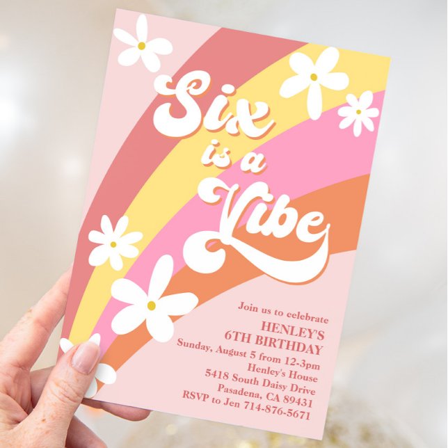 Pink Six ist ein Vibe Retro Daisies Rainbow Birthd Einladung (Von Creator hochgeladen)