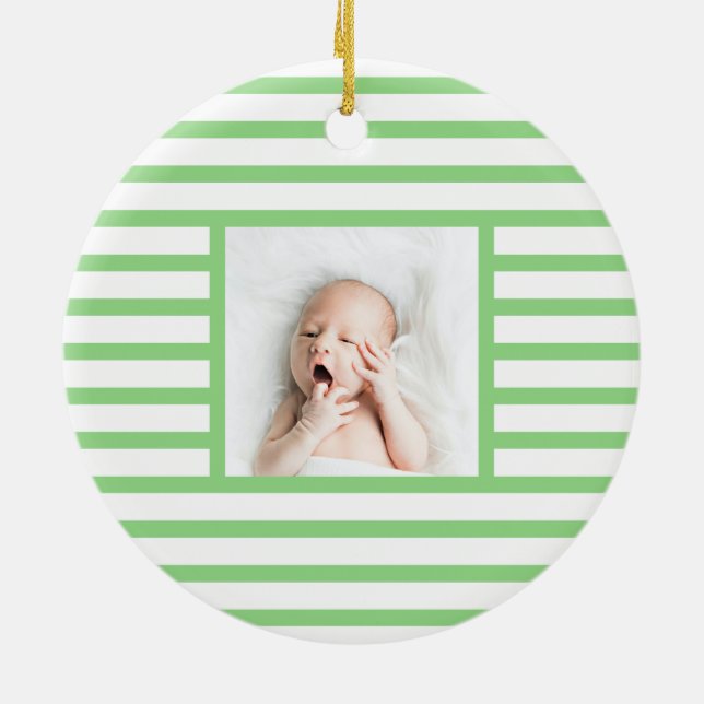 Pink Sleepy Baby Dino | Grünstreifen modern Keramik Ornament (Hinten)
