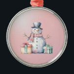 Pink Snowman mit Packungen Ornament Aus Metall<br><div class="desc">In Rosatönen gefertigt,  ist dieses Design friedlich und beruhigend.</div>