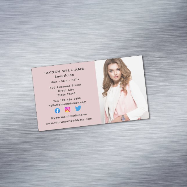 Pink Social Media Beauticides Kosmetologen Foto Magnetische Visitenkarte (Beispiel)