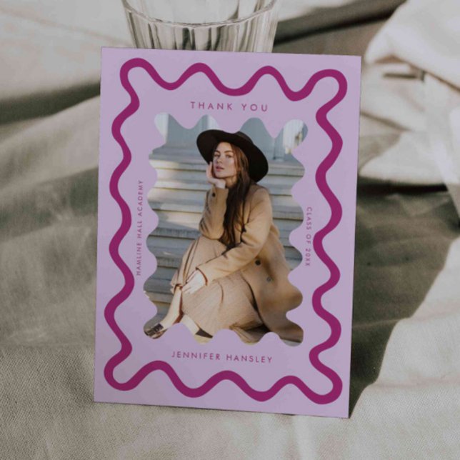 Pink Squiggg Wavy Frame Abschluss Vielen Dank Ankündigung (Von Creator hochgeladen)