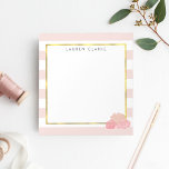 Pink Strip & Blush Peony Personalisiert Notepad Notizblock<br><div class="desc">Dieses personalisierte Notizblock verfügt über einen zarten Hintergrund mit rosa Streifen,  IMITATE mit goldenen Rahmen und eine Gruppe von Fußbädern in hübschen Farbtönen. Koordiniert mit unseren Einladungssuiten Pink Stripe & Blush Peony,  Büromaterial,  Zuhause und Zubehör. Passen Sie mit einem Monogramm,  Namen oder Text Ihrer Wahl an!</div>