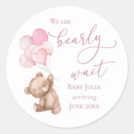 Pink Teddy Bear Baby Dusche abwarten Runder Aufkleber
