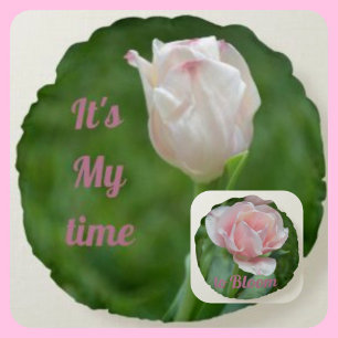 Pink Tulips Es ist meine Zeit zu blühen Rundes Kissen