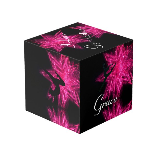 Pink und Black Girls Custom Gymnastics Cube Würfel (Rückseite Schrägansicht)