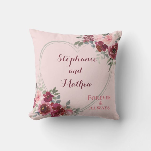 Pink und Burgund Blumenherz Personalisiert Kissen (Vorderseite)