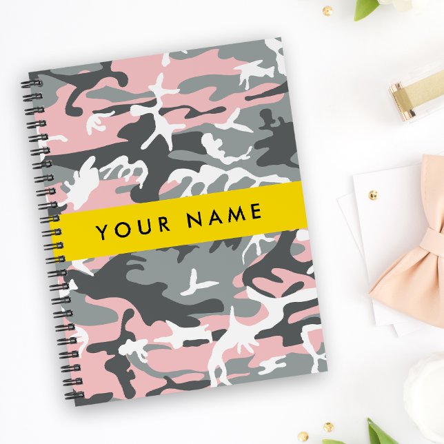 Pink und Gray Camouflage Ihr Name personalisieren Notizblock (Von Creator hochgeladen)