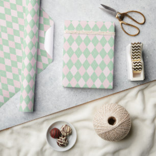 Pink und Green Baby St Patrick's Day Kleine Raute Geschenkpapier