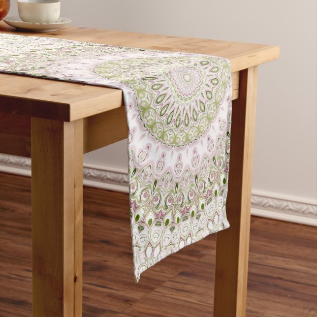 Pink und Green Floral Mandala Design Großer Tischläufer (Beispiel)