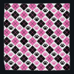 Pink und Schwarz Raute Druckmuster Halstuch<br><div class="desc">Das stilvolle Design in Schwarz, Rosa und Weiß mit hübschen Pfotendrucken verbindet Eleganz mit dem von Haustieren inspiriert Charme. Dieses auffällige Design verbindet die klassische Raute mit spielerischen Pfotendrucken und schafft so ein einzigartiges und modisches Aussehen. Das Muster der Raute strahlt eine zeitlose und raffinierte Ästhetik aus, während die skurrilen...</div>