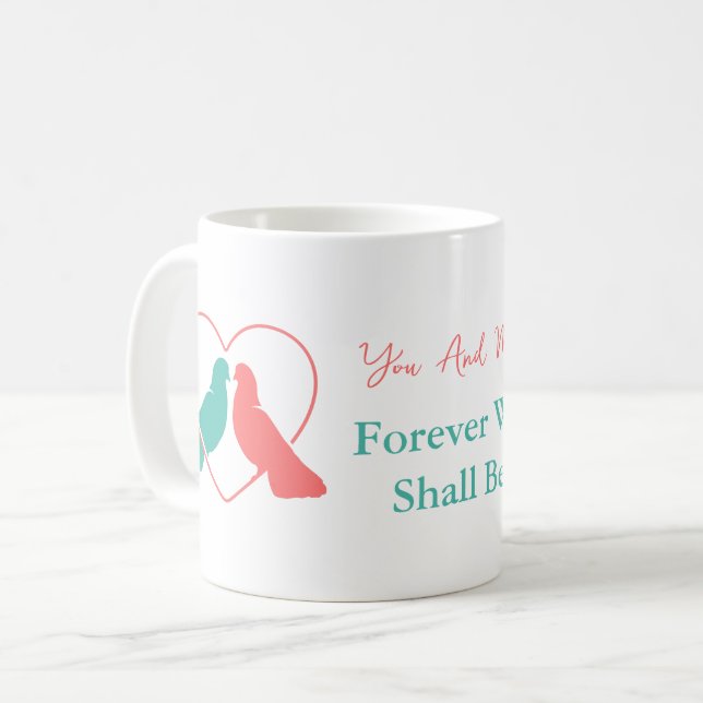 PINK UND TÜRKISCHE PIGEONEN IN IHREM HERZWERT KAFFEETASSE (Vorderseite Links)