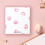 Pink Watercolor Kisses - Name Notizblock<br><div class="desc">Chic Notizblock mit vielen rosa Lippenstift-Markierungen gefüllt mit Aquarell. Personalisieren Sie mit Ihrem Namen in modernen schwarzen Buchstaben.</div>