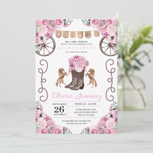 Pink Western Charra Floral Boots Quinceañera Einladung (Stehend Vorderseite)