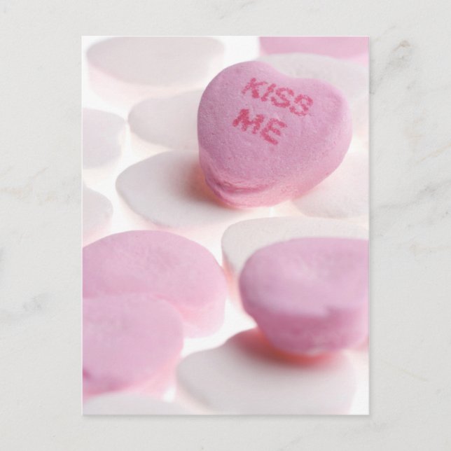 Pink & White Candy Hearts Kiss Me Herzvorlage Postkarte (Vorderseite)