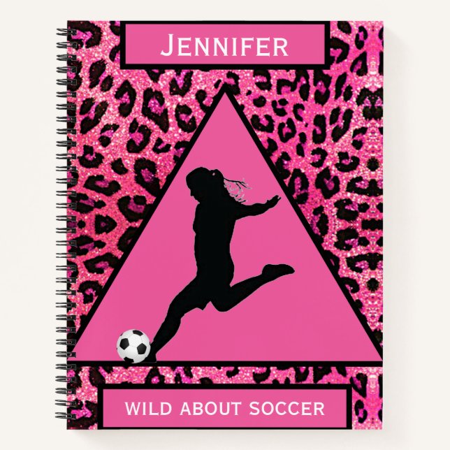 Pink "Wild About Soccer" SpiralNotebook Notizbuch (Vorderseite)