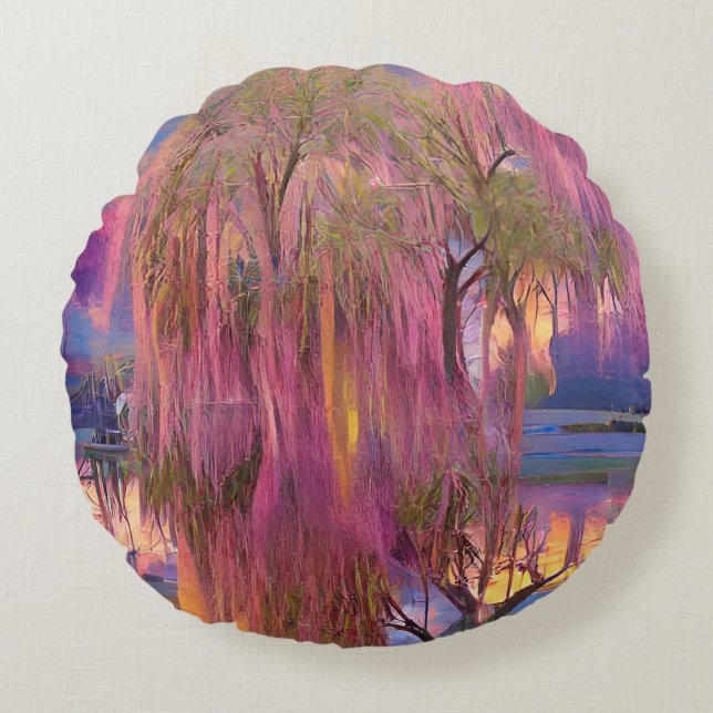 Pink Willow tree bei Sonnenuntergang am Teich Rundes Kissen (Vorderseite)