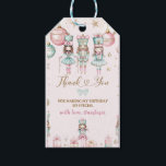 Pink Winter Christmas Ballerinas Geburtstag Geschenkanhänger<br><div class="desc">nutcracker Thema Winter Weihnachten Geburtstag danke Ihnen Tag. Bitte beachten Sie,  dass es sehr einfach ist,  mit der Personalisierungsfunktion alle persönlichen Daten zu bearbeiten. Sie können die Hintergrundfarbe oder den Text ändern. Für die passenden Artikel,  senden Sie uns bitte eine Nachricht über Zazzle.</div>