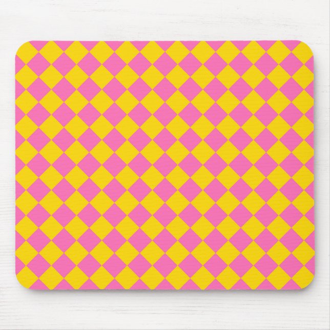 Pink Yellow Diamond Harlequin Schachbrett Pattern Mousepad (Vorne)