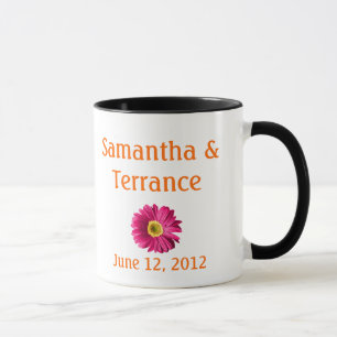 Pinkfarbene Gänseblümchen-Blume kundengerecht Tasse
