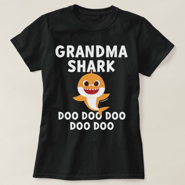 Pinkfong Grandma Shark Official Sweat T-Shirt (Design vorne)