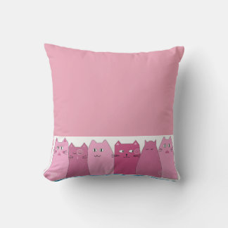 PINKKATZEN DURCH PILLOW KISSEN