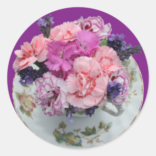 Pinks Nelken im Teacup Runder Aufkleber