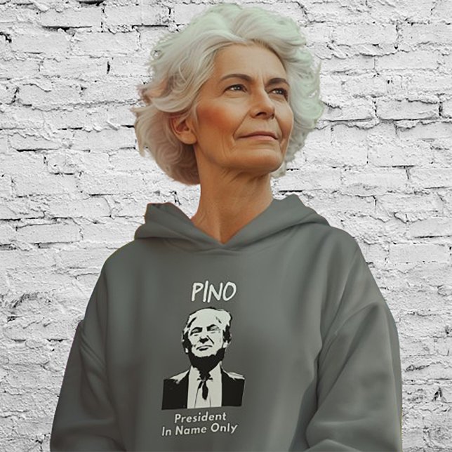 PINO Präsident nur im Namen T-Shirt (Von Creator hochgeladen)