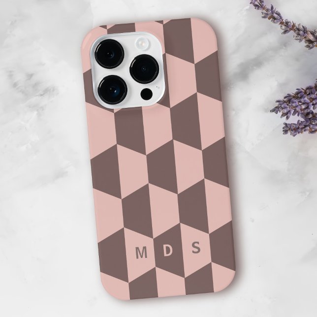 Pinselpinke geometrische moderne monogram iPhone C 15 Pro Hülle (A modern pink geometric design phone case with space for your initials)