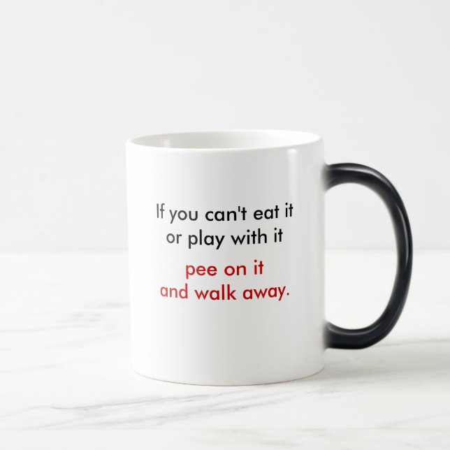 Pipi auf ihm und wegTasse des Wegs Verwandlungstasse (Rechts)
