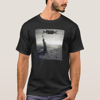 Piranah, das hinunter T-Shirt zusammenstößt