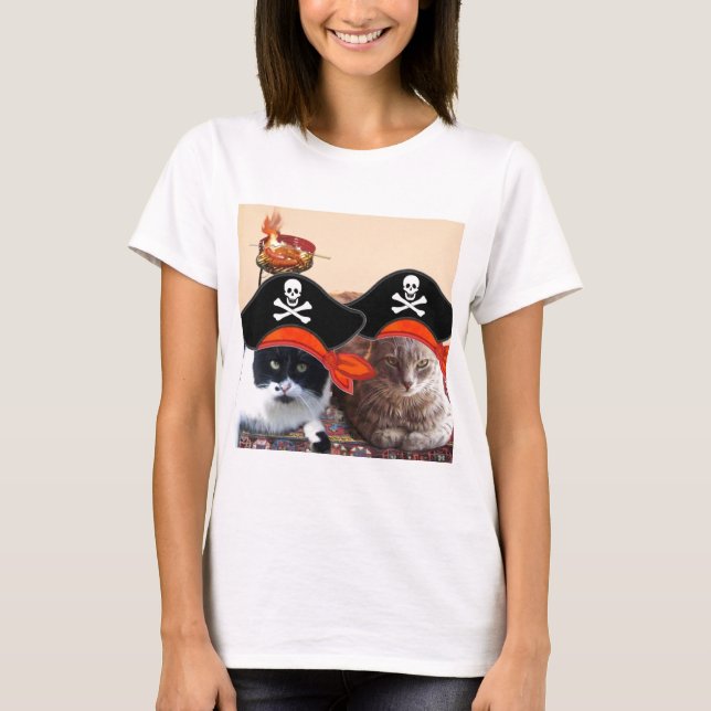 PIRATE CATS, sprechen wie ein Piratentag T-Shirt (Vorderseite)