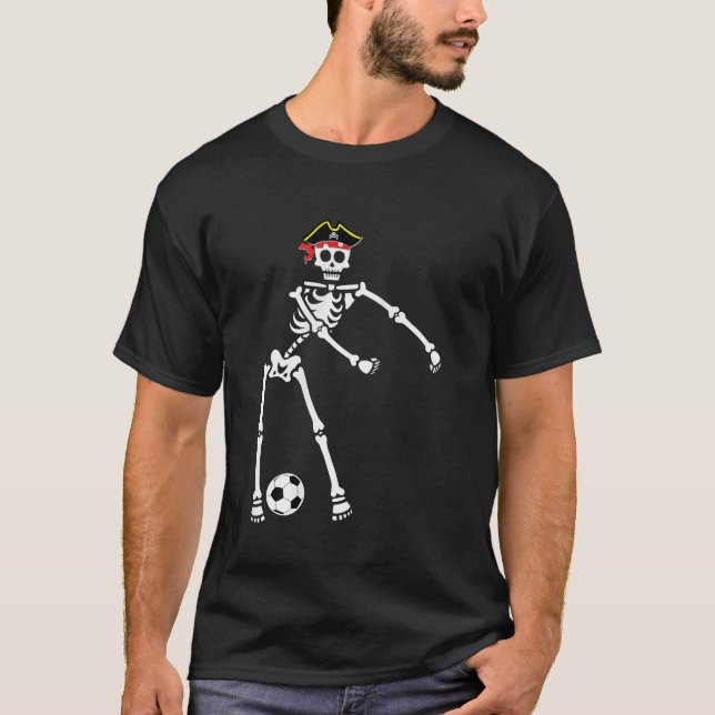 Pirate Skeleton Soccer Halloween Hemd Flossing D T-Shirt (Vorderseite)