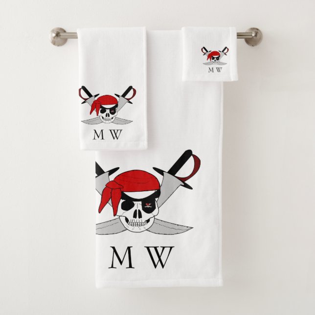Pirate Skull And Swords Design Monogrammed (En situation)