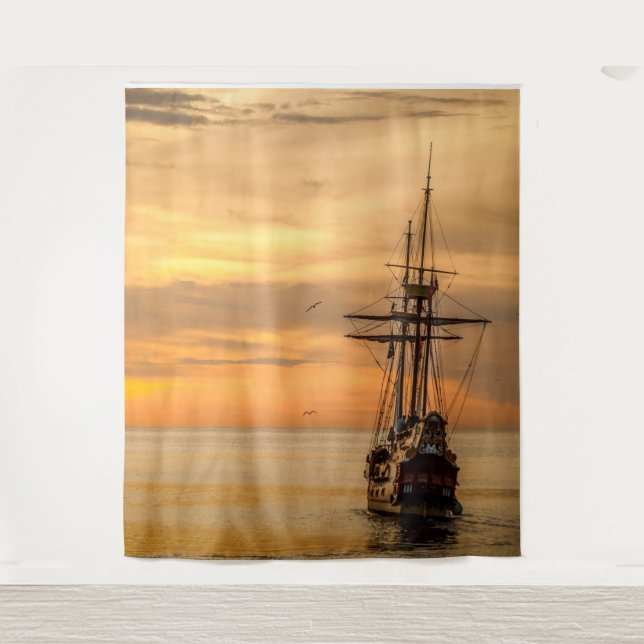 Pirate Skull Golden Ship Tapestry Wandteppich (Vorderseite)