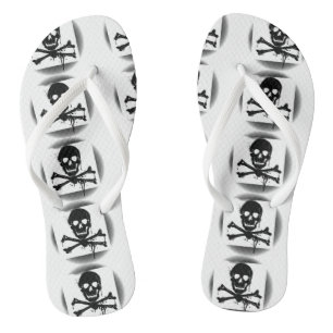 Piratenflagge - Skull und Crossbones-Piratenflagge Flip Flops