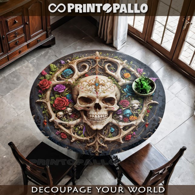 Piratenknochenmedallion mit Schädel und Blume Seidenpapier (Von Creator hochgeladen)